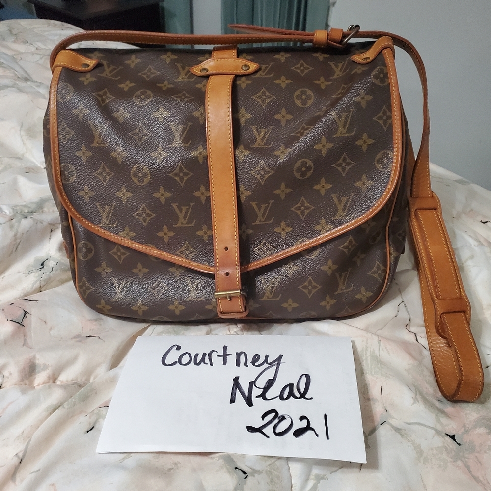 Louis Vuitton Saumur 35